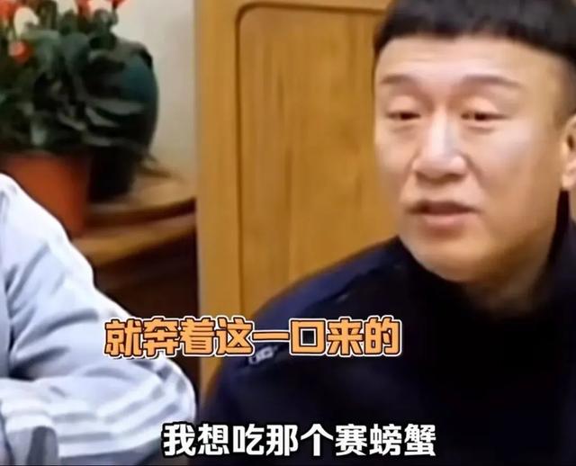 黄磊“大厨人设”翻车后露面：和孙莉逛环球影城，47岁孙莉扎辫子