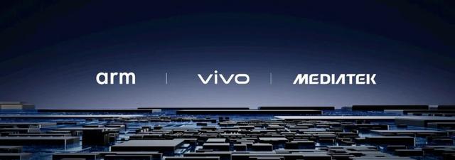 “一超多能”年度旗舰，全面升级四大vivo蓝科技！vivo X200系列售价4299元起